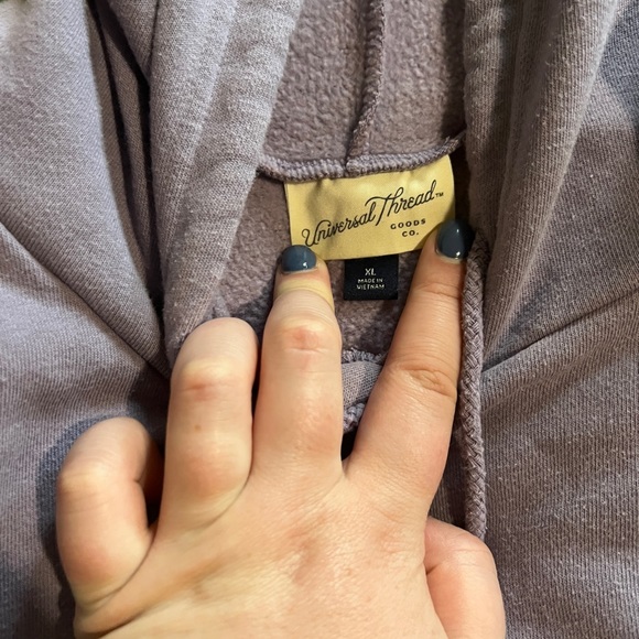 Universal Thread Hoodie with side pockets - Picture 2 of 3